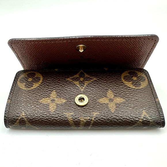 Louis Vuitton Key Holder - pre-owned - Picture 3 of 17